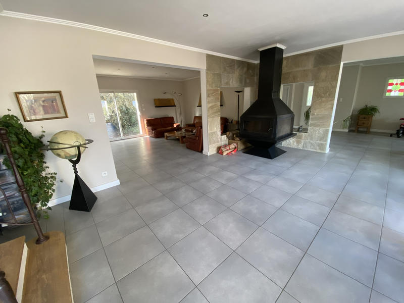 Villa - 469 m² - 10 pièces