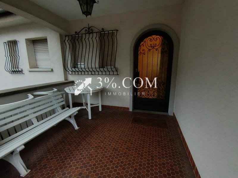 Pavillon - 190 m² - 7 pièces