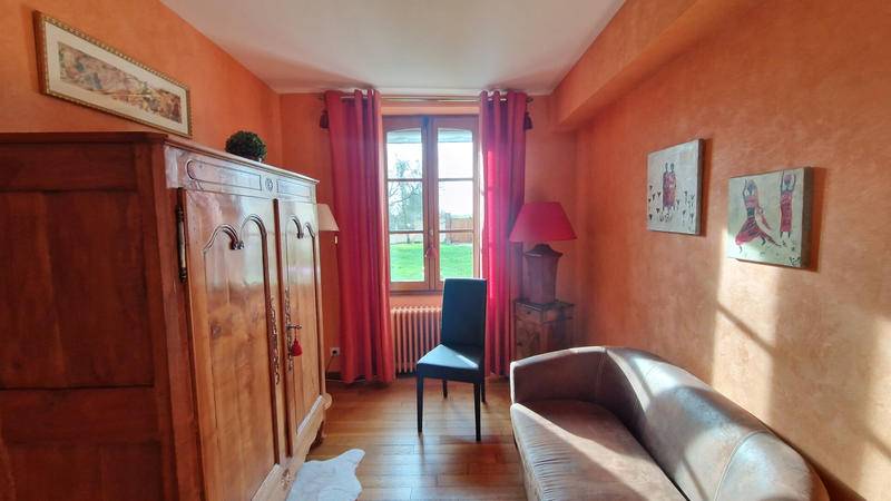 Maison - 200 m² - 9 pièces