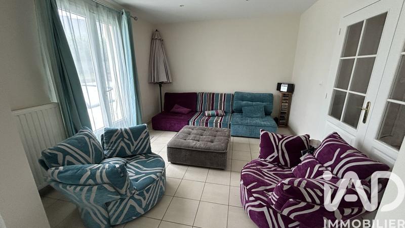 Maison - 235 m² - 8 pièces