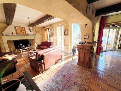 Maison de village - 242 m² - 10 pièces