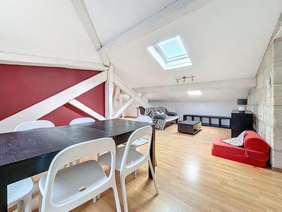 Appartement - 80 m² - 3 pièces