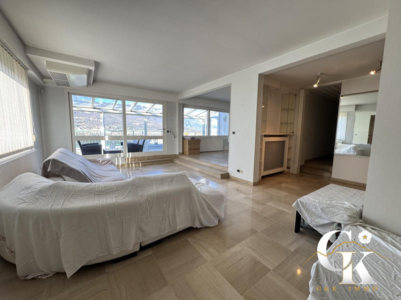 Appartement - 132 m² - 5 pièces