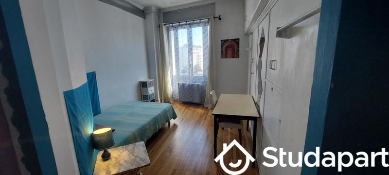 Chambre - 14 m² - 1 pièce