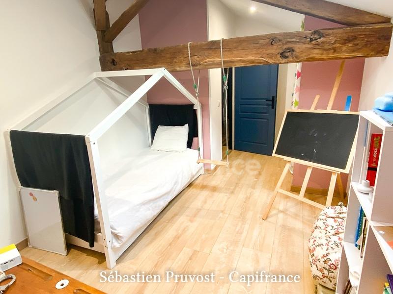 Maison de maîtres - 300 m² - 9 pièces