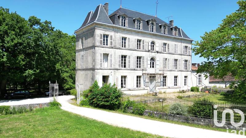 Château - 480 m² - 16 pièces