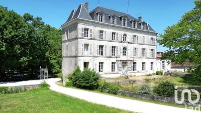 Château - 480 m² - 16 pièces