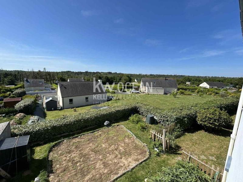 Maison - 79 m² - 6 pièces