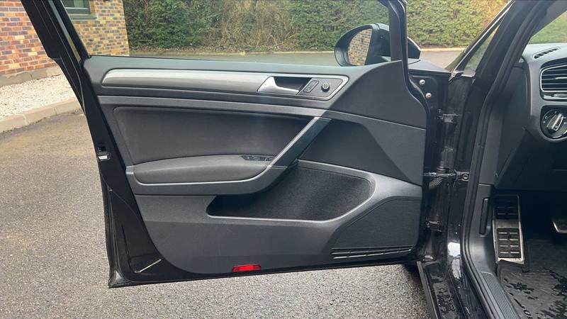 Volkswagen Golf VII 1.6 Tdi 115 Connect