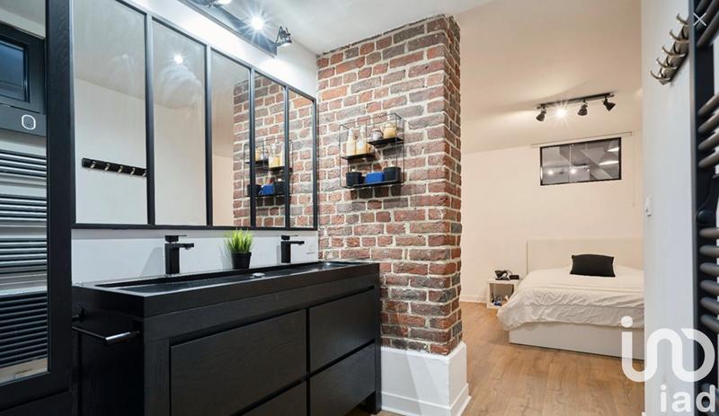 Maison - 220 m² - 5 pièces