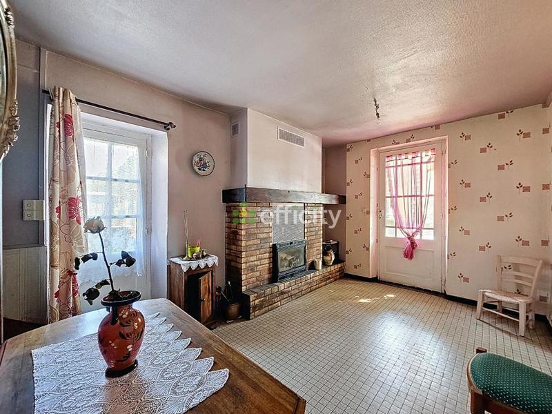 Maison - 163 m² - 9 pièces