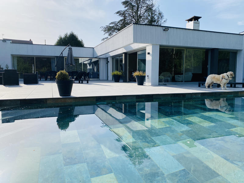 Maison - 300 m² - 11 pièces