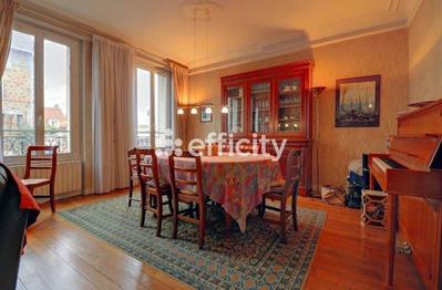 Maison - 153 m² - 7 pièces