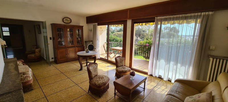 Villa - 205 m² - 9 pièces