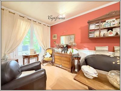 Maison - 95 m² - 5 pièces