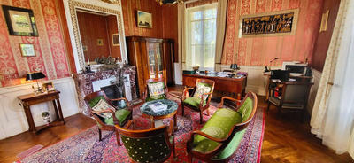 Maison - 365 m² - 10 pièces