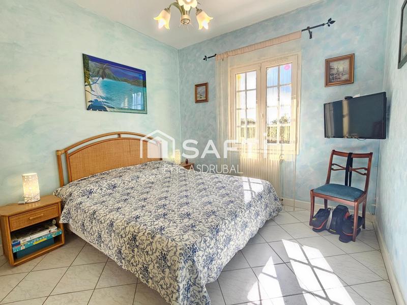 Maison - 200 m² - 6 pièces