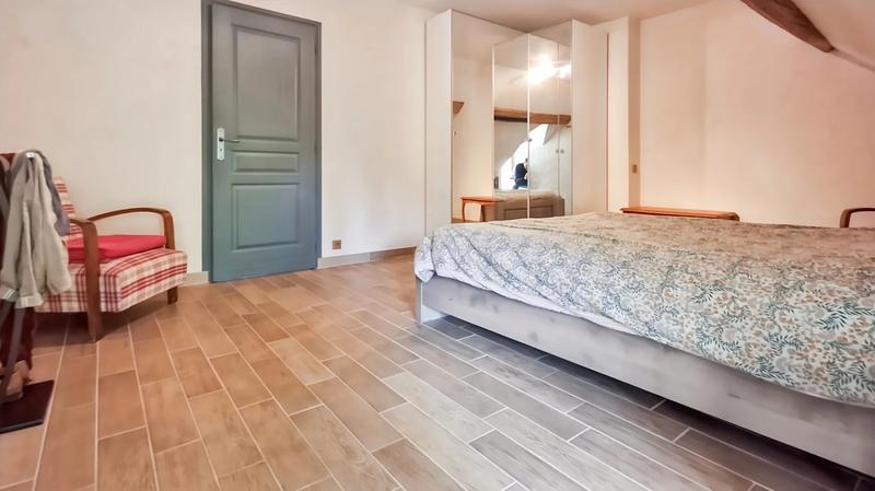 Maison - 166 m² - 5 pièces