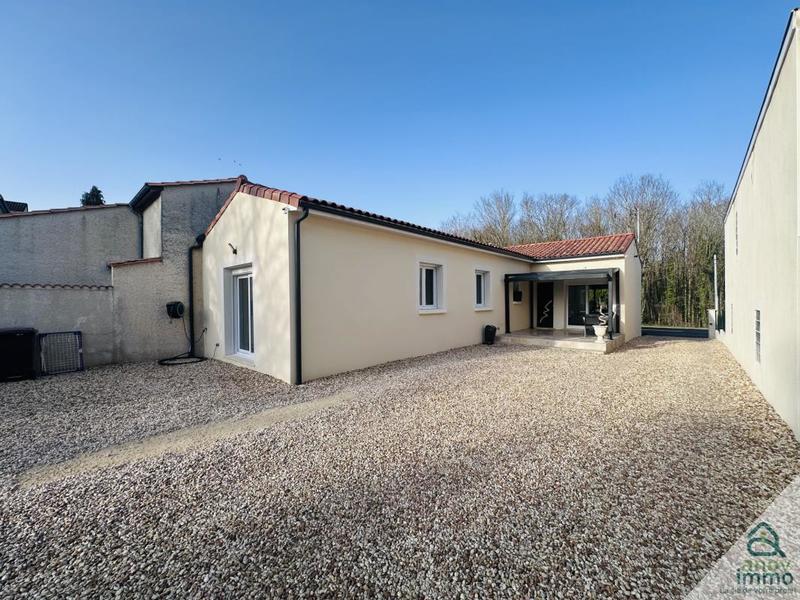 Maison - 99 m² - 5 pièces