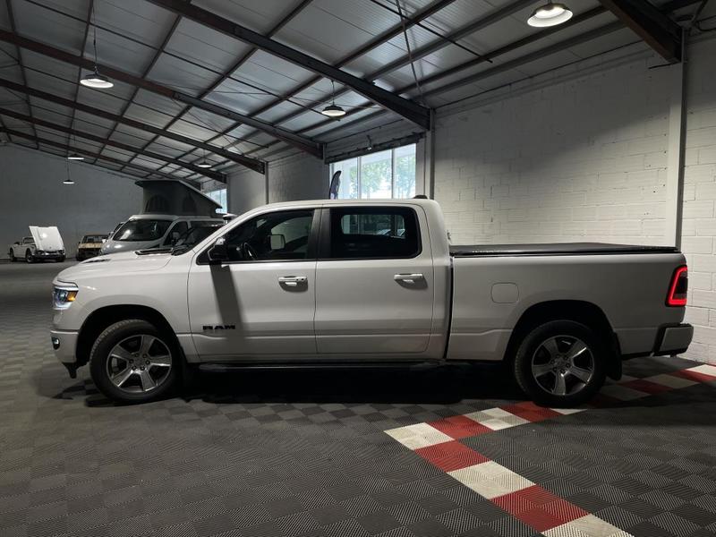 Dodge Ram 1500 Hemi V8 5.7 400ch Flexfuel Crewcab Sport Night -Camera de Recul-Garantie 12 Mois-Financement Possible-