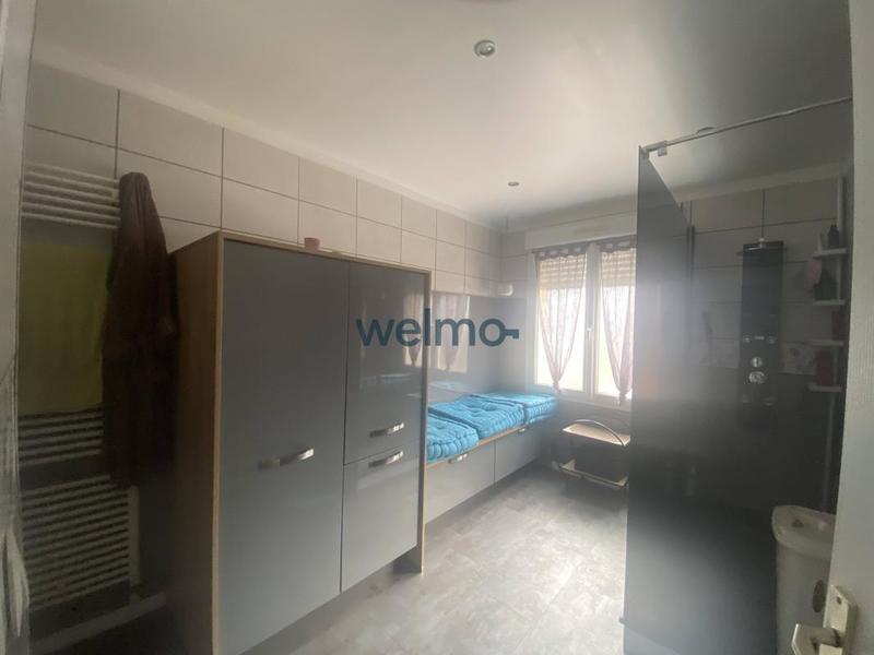 Maison - 230 m² - 9 pièces