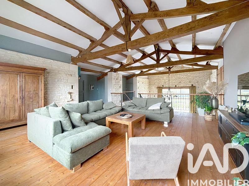 Maison - 408 m² - 6 pièces