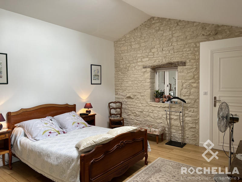 Maison - 244 m² - 8 pièces