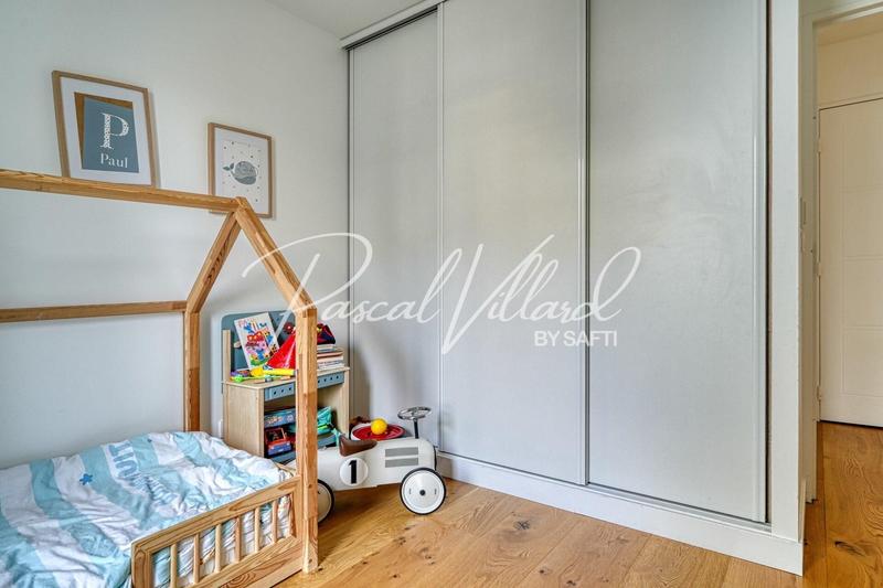 Appartement - 97 m² - 4 pièces