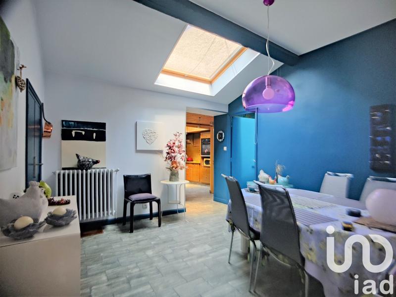 Maison - 186 m² - 8 pièces