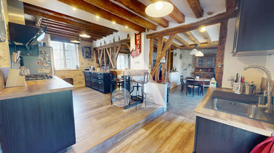 Maison - 180 m² - 6 pièces