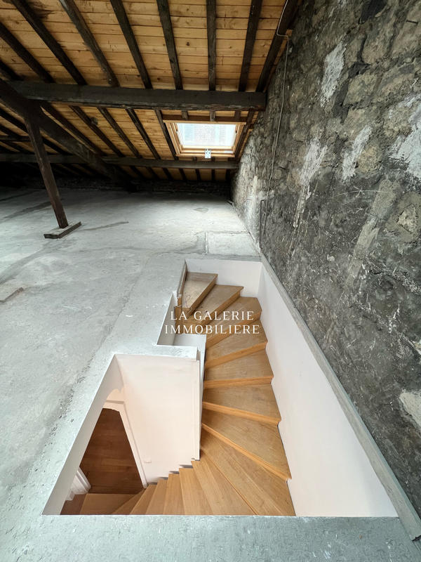 Appartement - 118 m² - 5 pièces