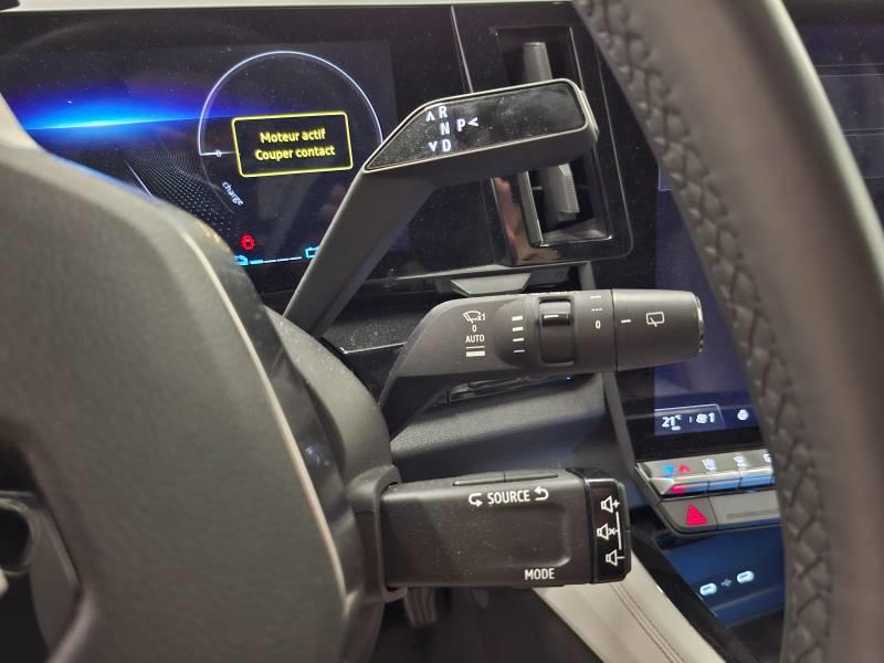 Renault Espace E-Tech hybrid 200 Iconic