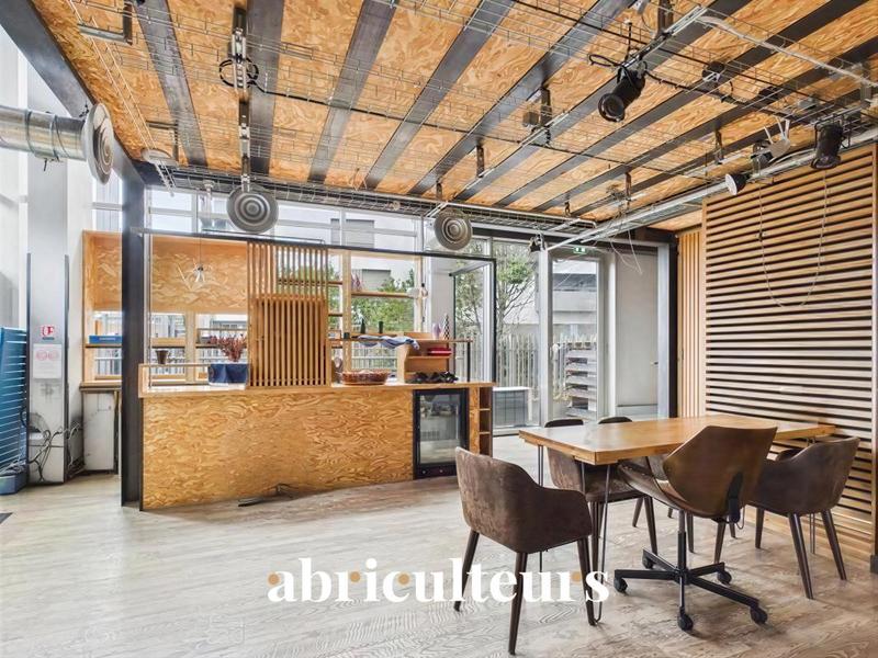 Bureau - 200 m² - 4 pièces