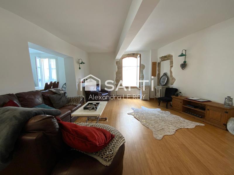 Maison - 180 m² - 11 pièces