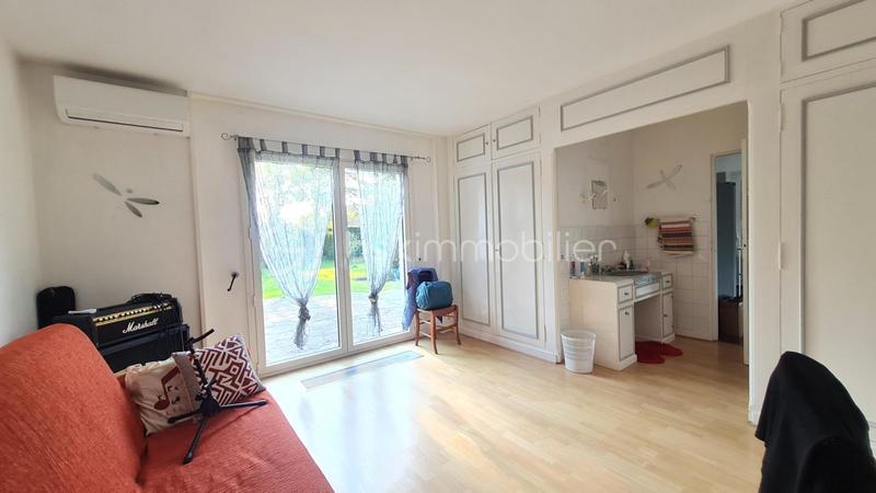 Demeure - 290 m² - 12 pièces