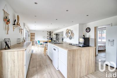 Maison - 244 m² - 7 pièces