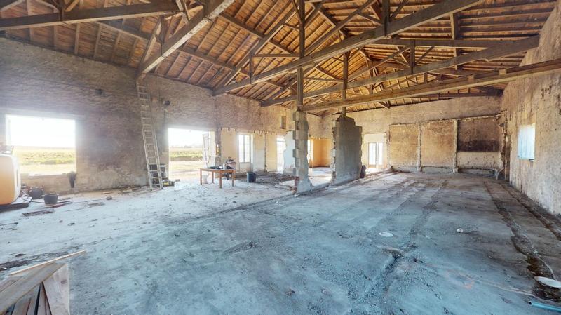 Maison - 460 m² - 8 pièces