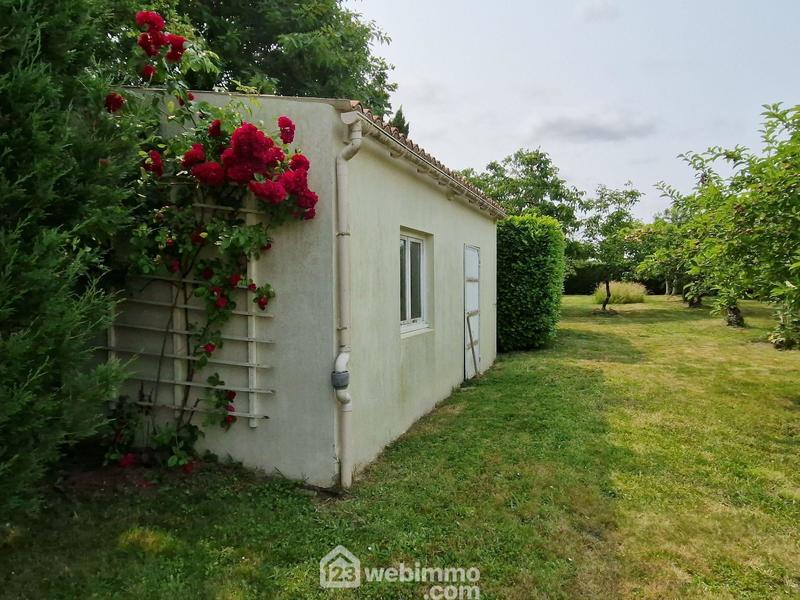 Maison - 275 m² - 8 pièces