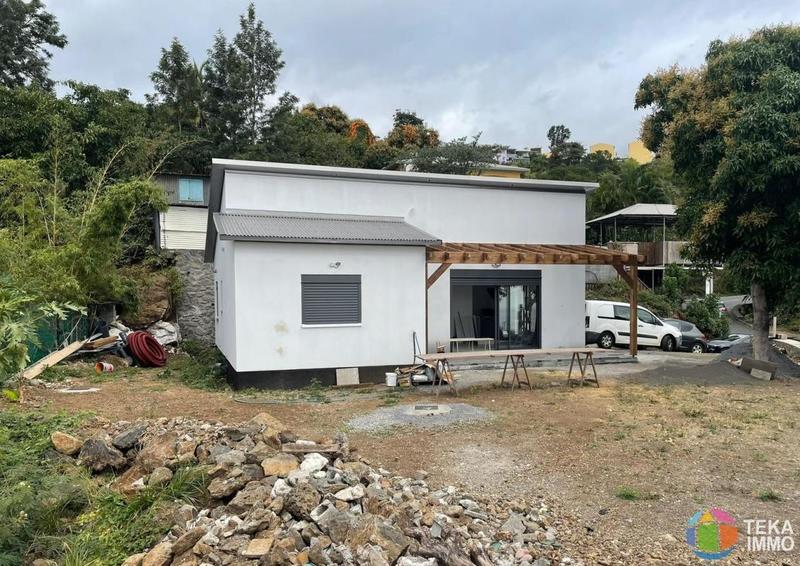 Villa - 90 m² - 4 pièces