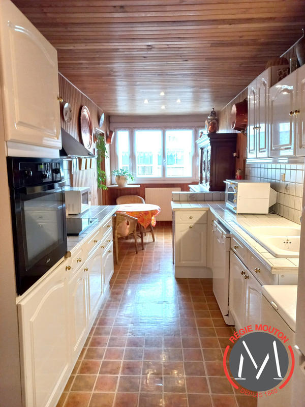 Appartement - 100 m² - 4 pièces