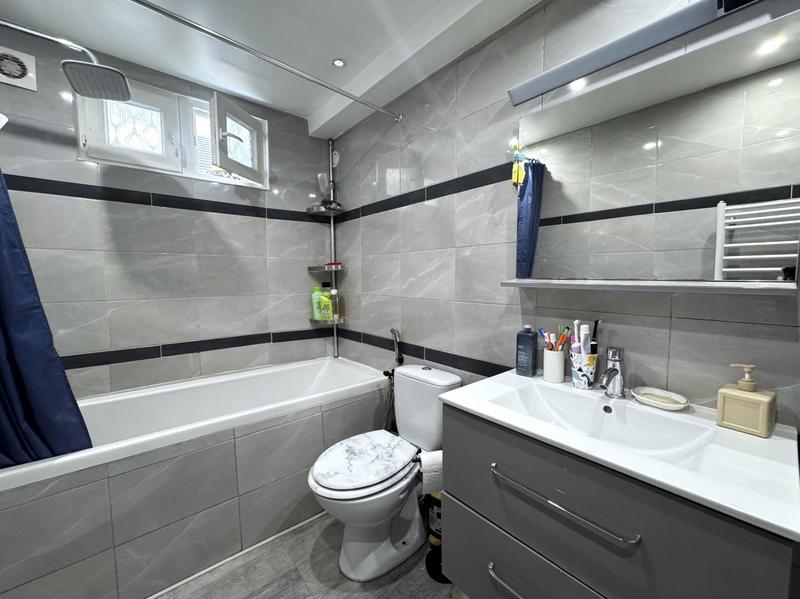 Maison - 165 m² - 7 pièces