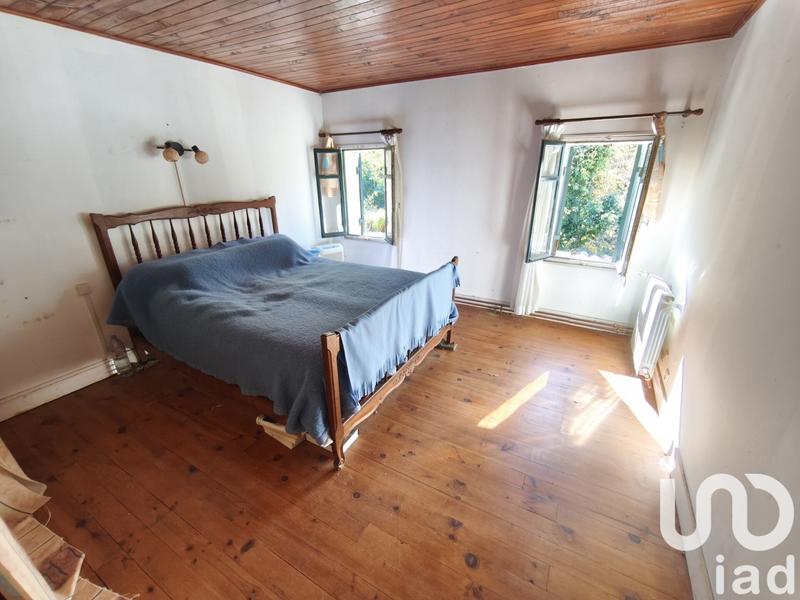 Maison - 240 m² - 8 pièces