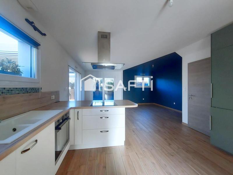 Maison - 93 m² - 5 pièces