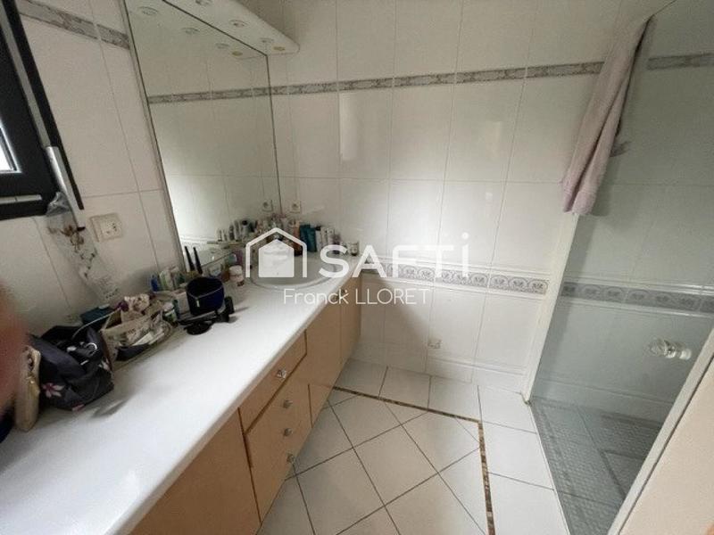 Maison - 300 m² - 11 pièces