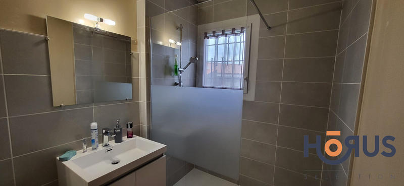 Viager - Maison traditionnelle - 80 m² - 5 pièces