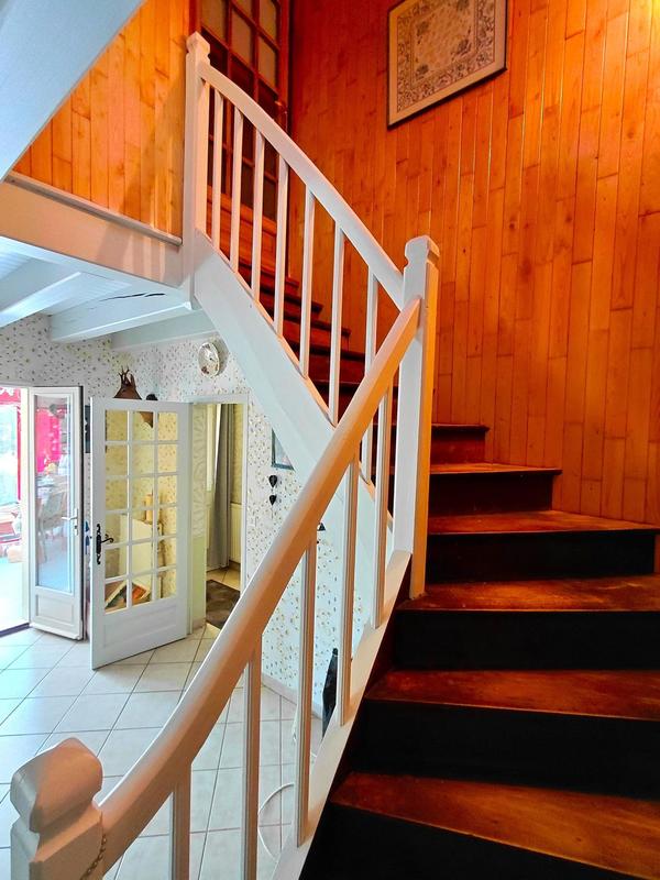 Maison - 200 m² - 7 pièces