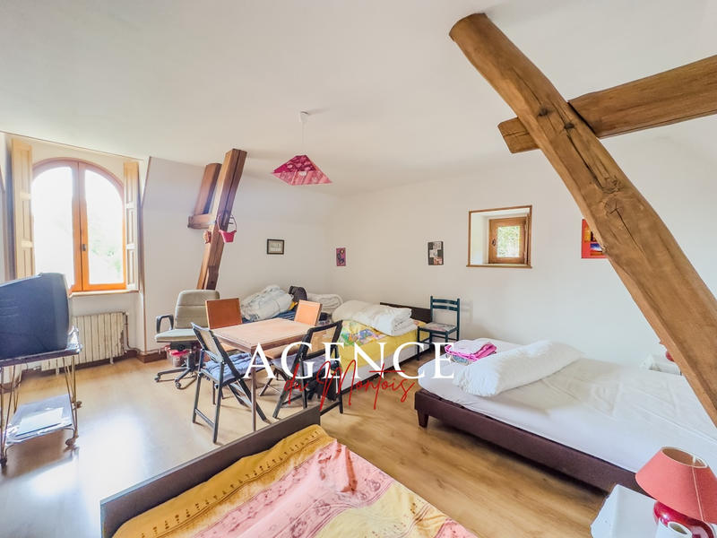 Maison - 191 m² - 6 pièces