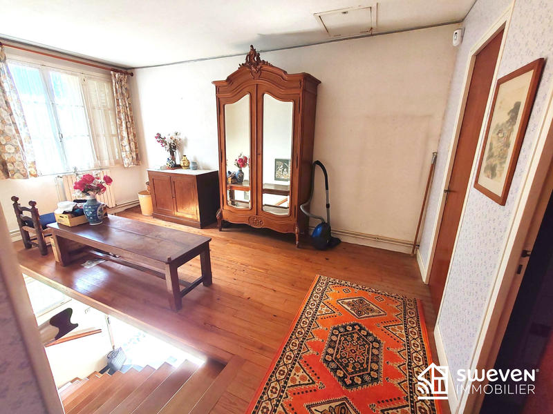 Maison - 180 m² - 6 pièces