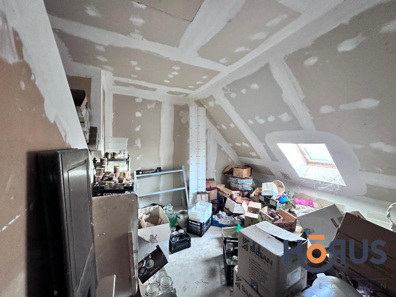 Viager - Maison traditionnelle - 198 m² - 6 pièces