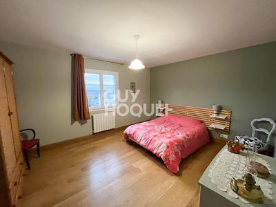 Maison - 140 m² - 7 pièces